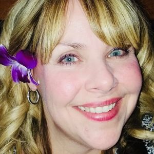 Meet your Posher, Paula